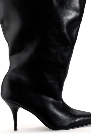 Over size knee boot